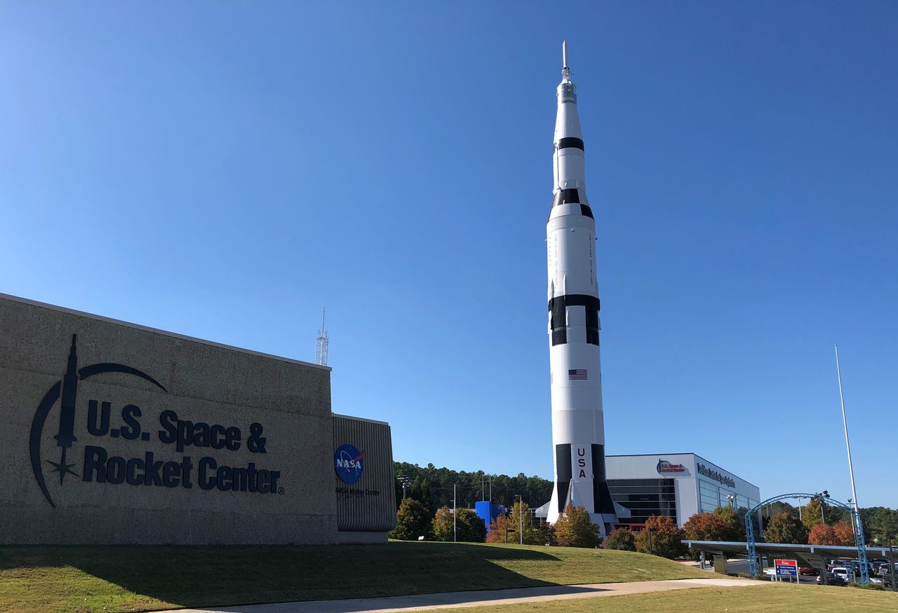 Want to work at Alabama’s top tourist attraction? 500 jobs available at U.S. Space & Rocket Center