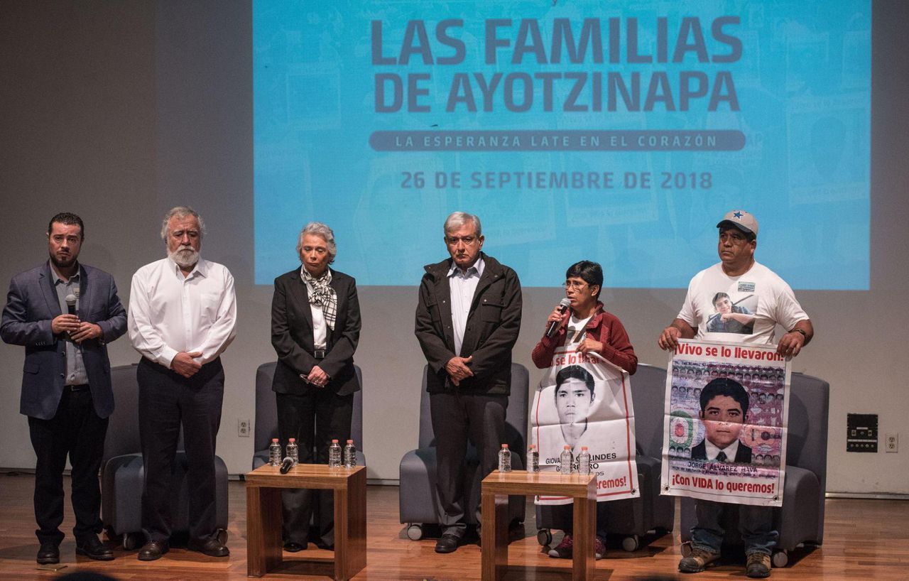 43 students disappear from Ayotzinapa, Mexico by Palabra