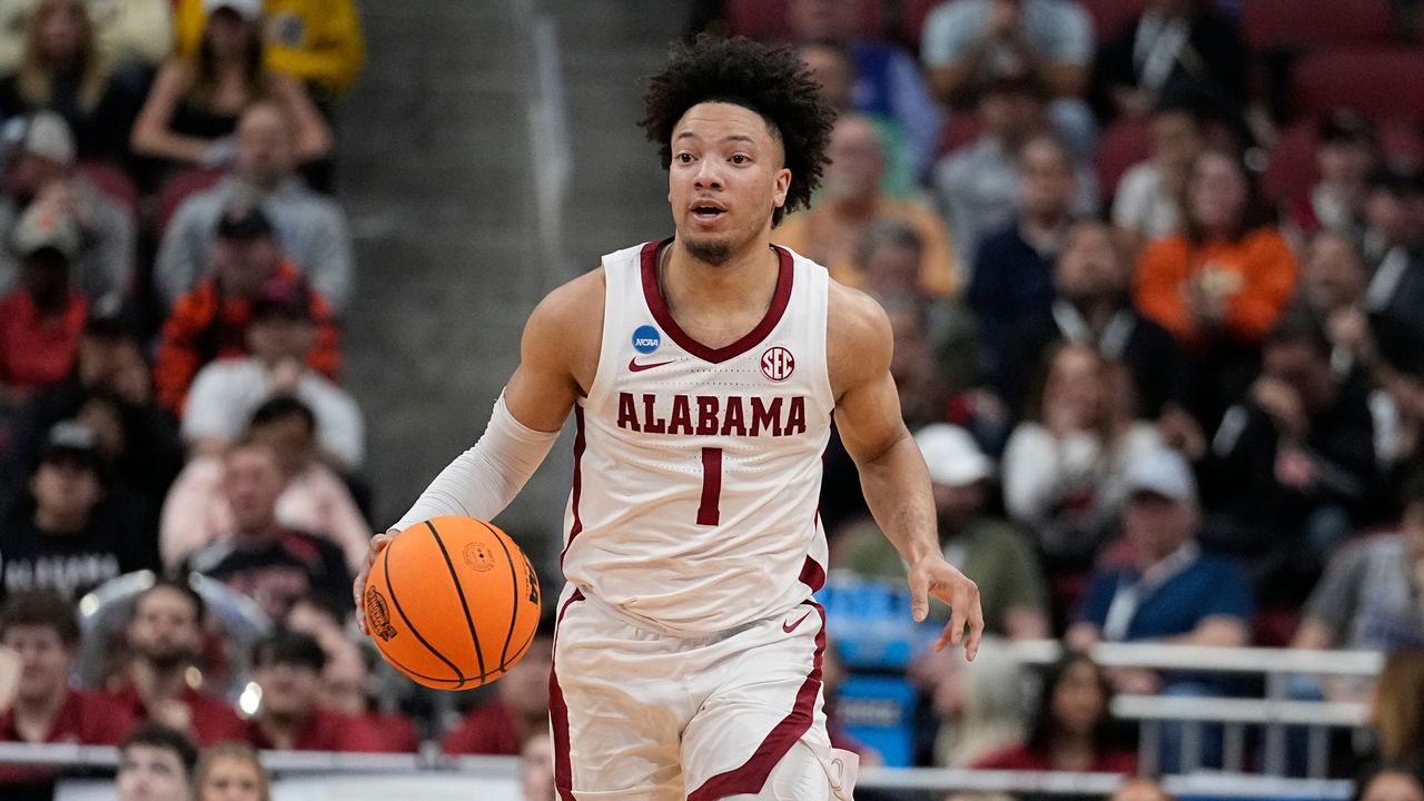 Alabama guard Mark Sears becomes fifth to declare for NBA draft; can return to school