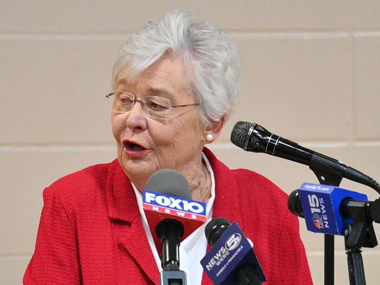 Ann Bedsole Day: Alabama gifted school awards 93-year-old founder with honorary degree