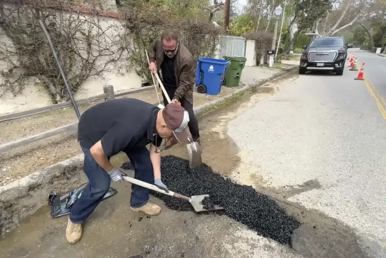 Arnold Schwarzenegger fills California pothole after weeks of waiting for city to fix it