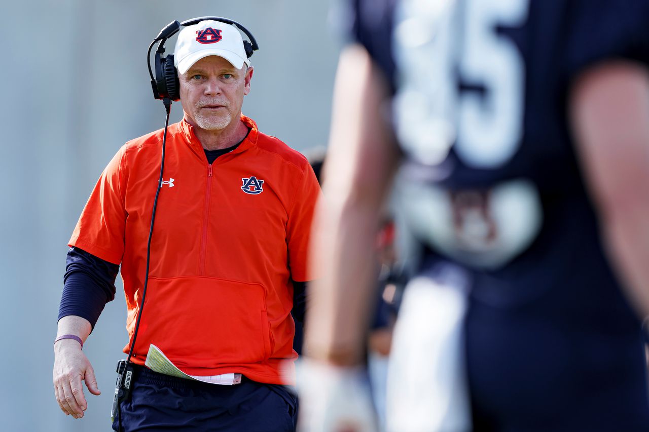 Auburn trying to strike right balance with new up-tempo offense this spring