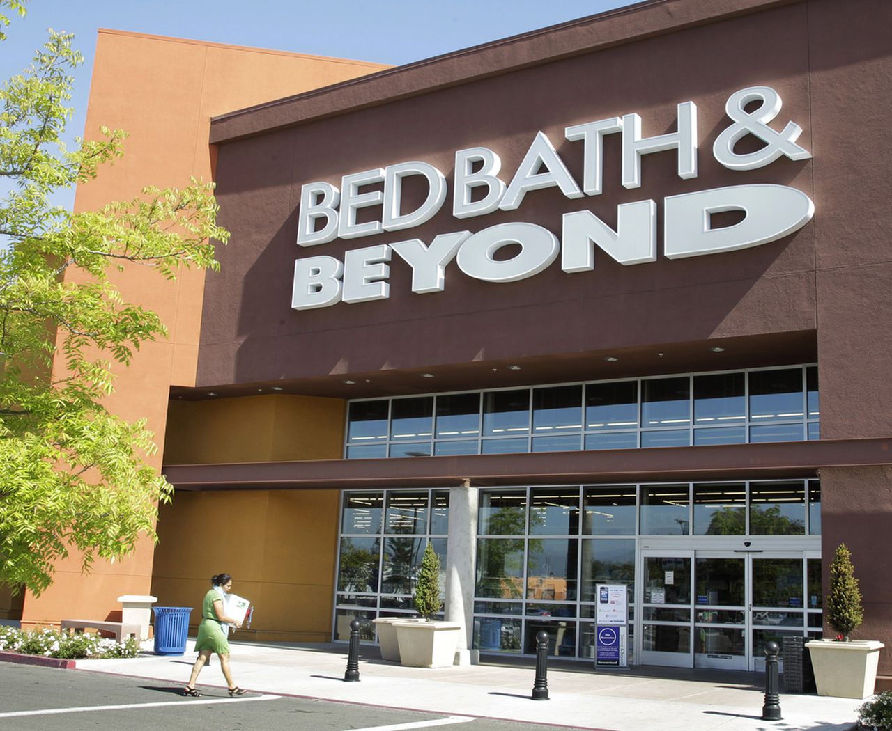 Bed Bath & Beyond files for bankruptcy protection, store closures ongoing