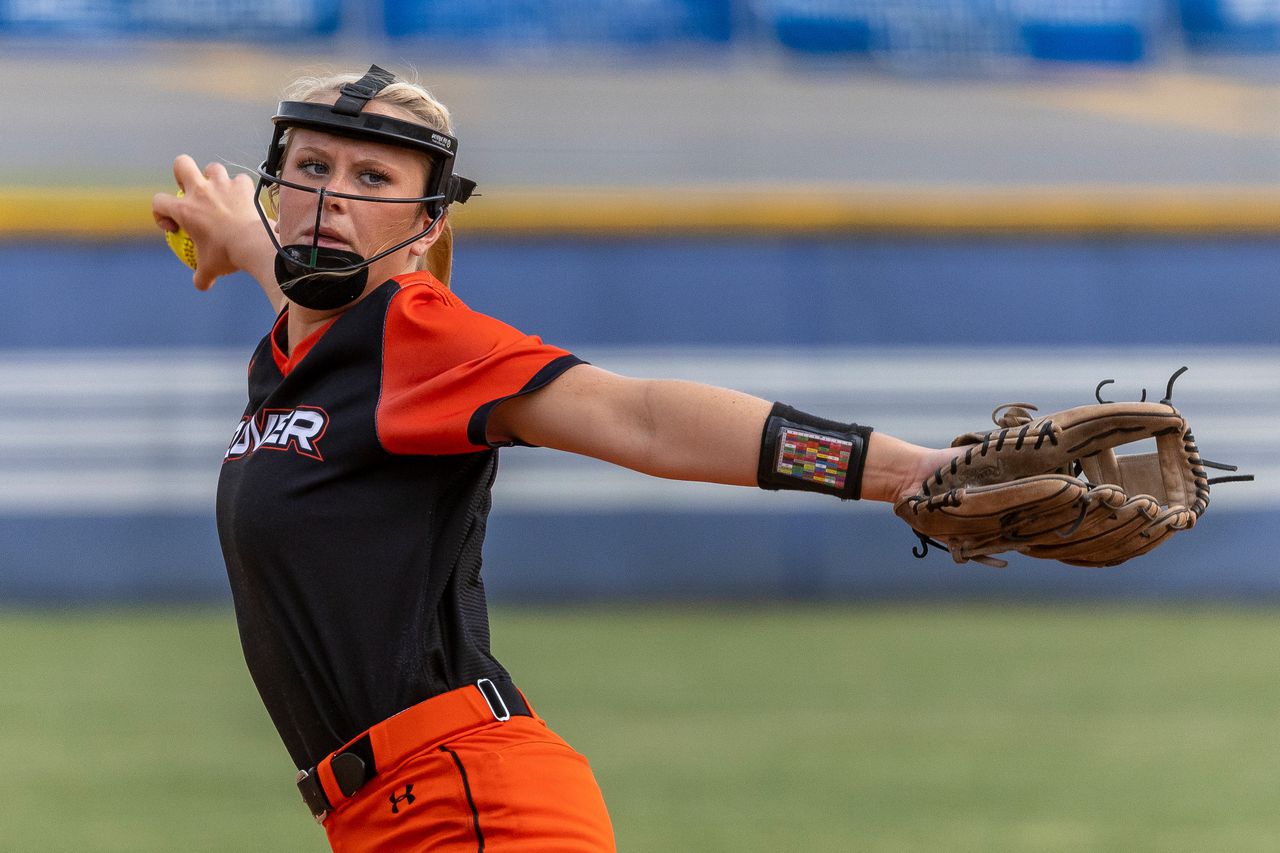 Birmingham spring sports: Hoover wins 9 straight softball games