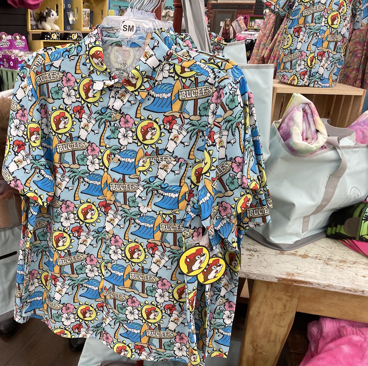 Buc-ee's Hawaiian shirt