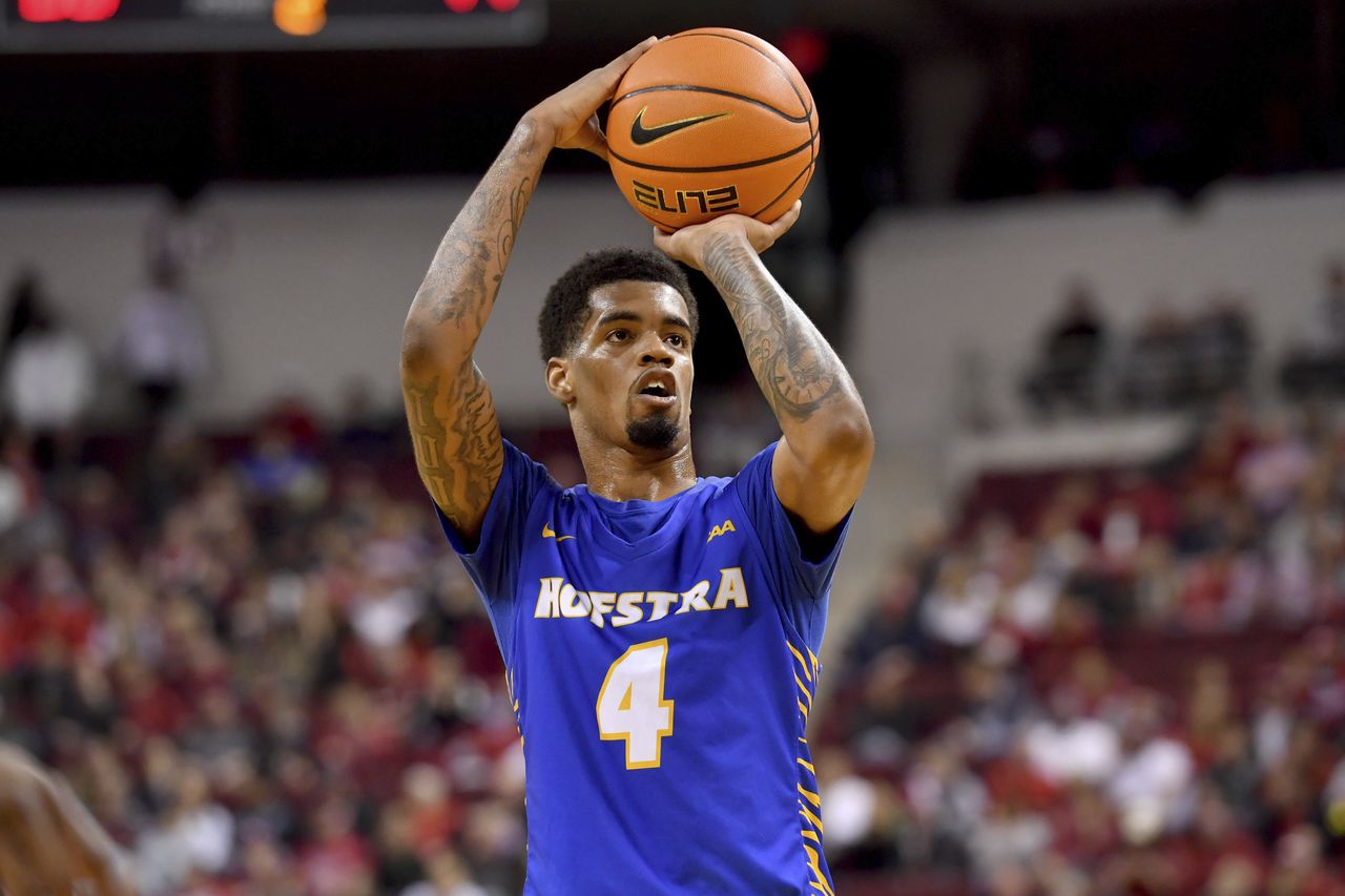 Elite scoring guard joins Alabama basketball after Hofstra transfer