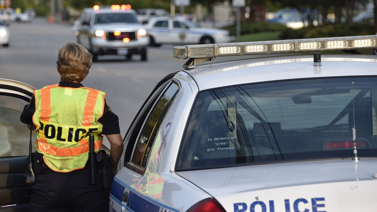 Homeless Florida man jailed after allegedly threatening people with machete