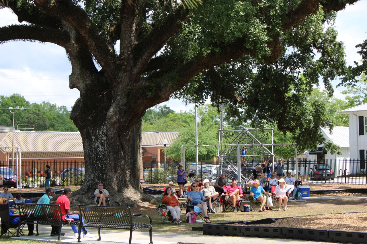 The long-running Brown Bag concert series has presented shows in Mobile, Daphne and Fairhope. In spring 2023, performances are at lunchtime Thursdays in Daphne's Centennial Park.