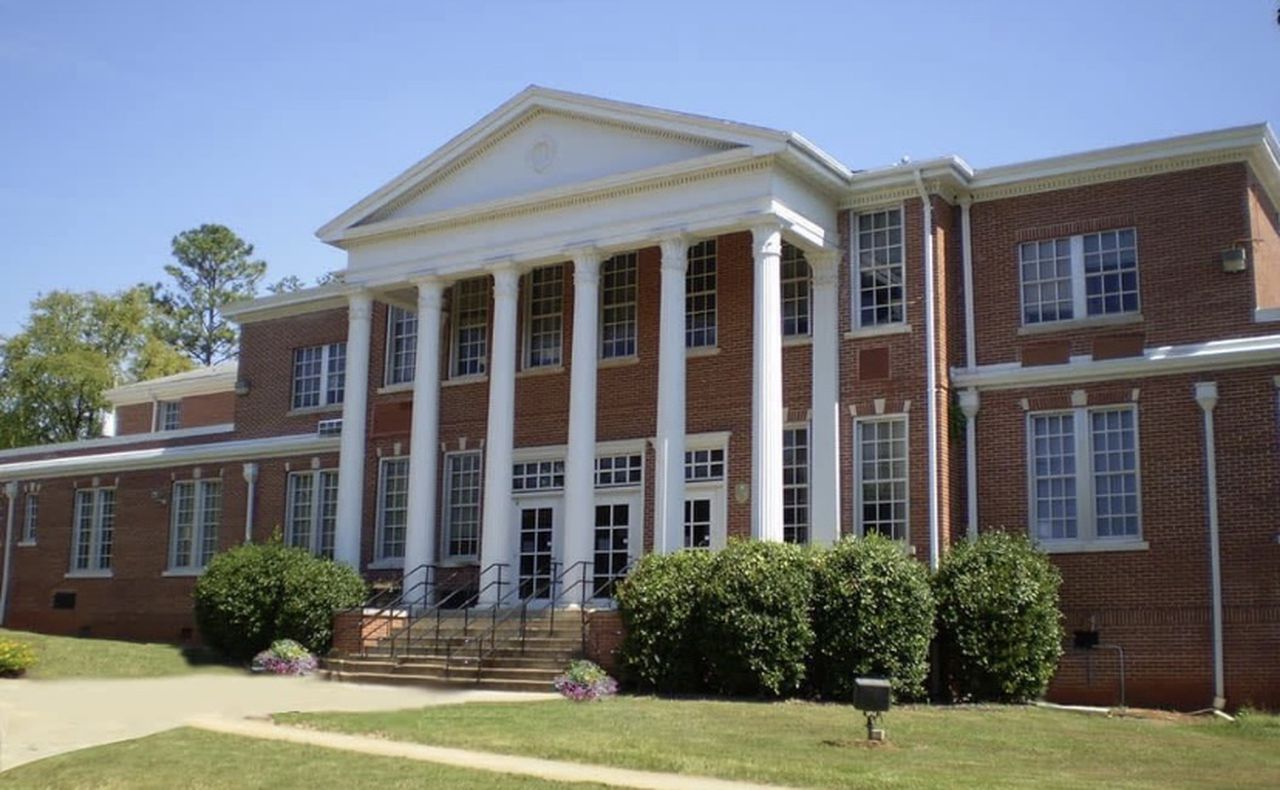 Montevallo High School vandalism leads to 8 arrests, remote learning day in possible senior prank