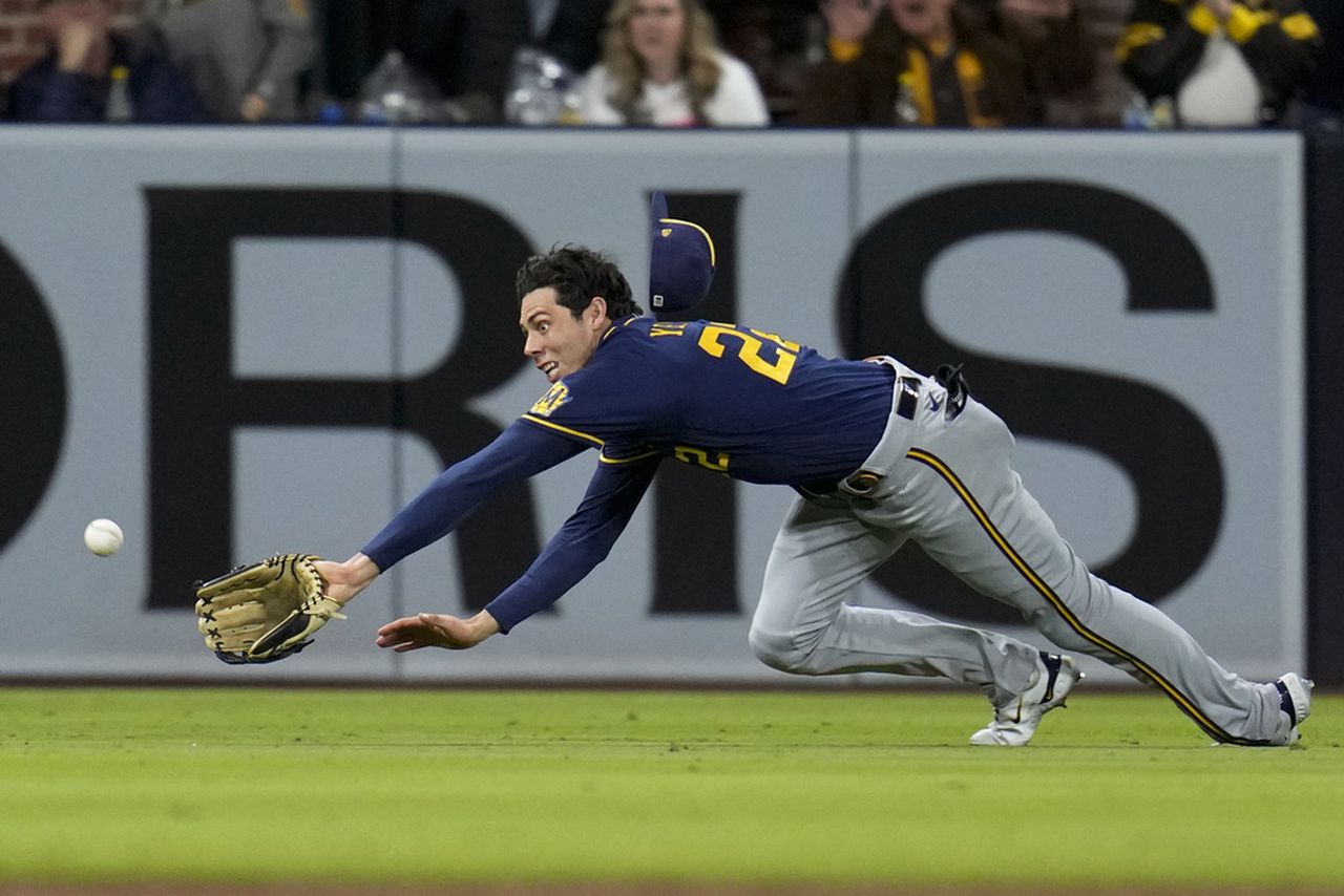 Padres-Brewers MLB 2023 live stream (4/15), watch online