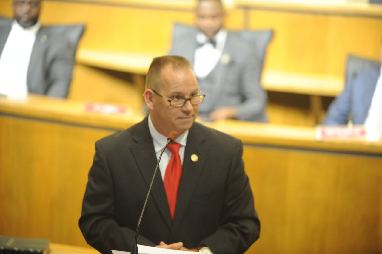 Scott Jones announces surprise resignation from Mobile City Council