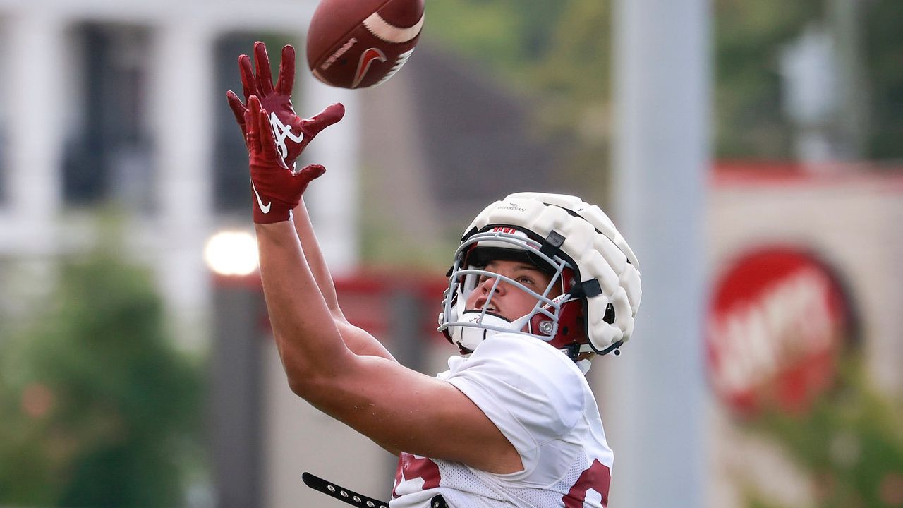 Second-year Alabama tight end enters transfer portal