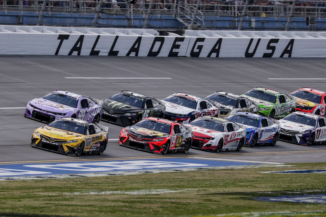 Talladega live stream (4/23): How to watch Geico 500 online, TV, time