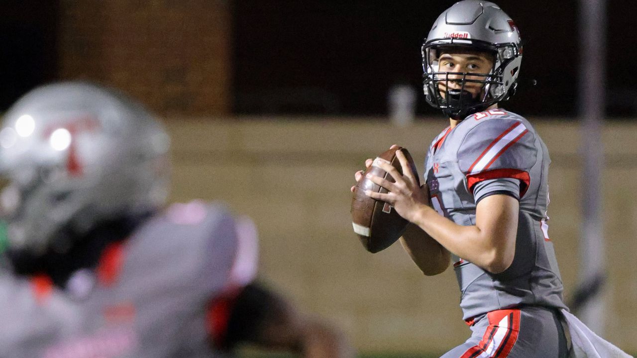 This week in HS Sports: Thompson 8th grade QB wise beyond years