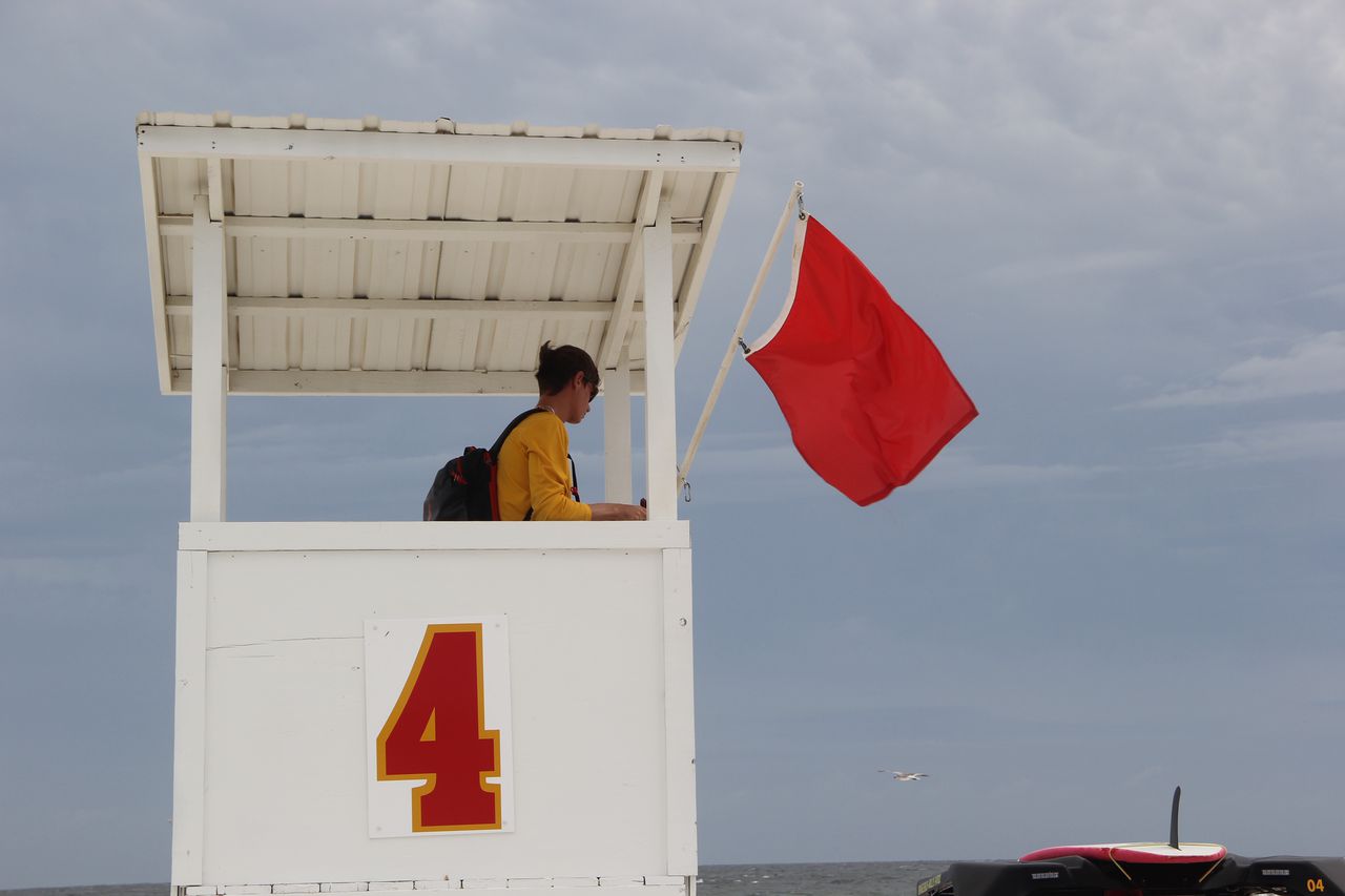 Three people reportedly hospitalized after water rescue on Pensacola Beach