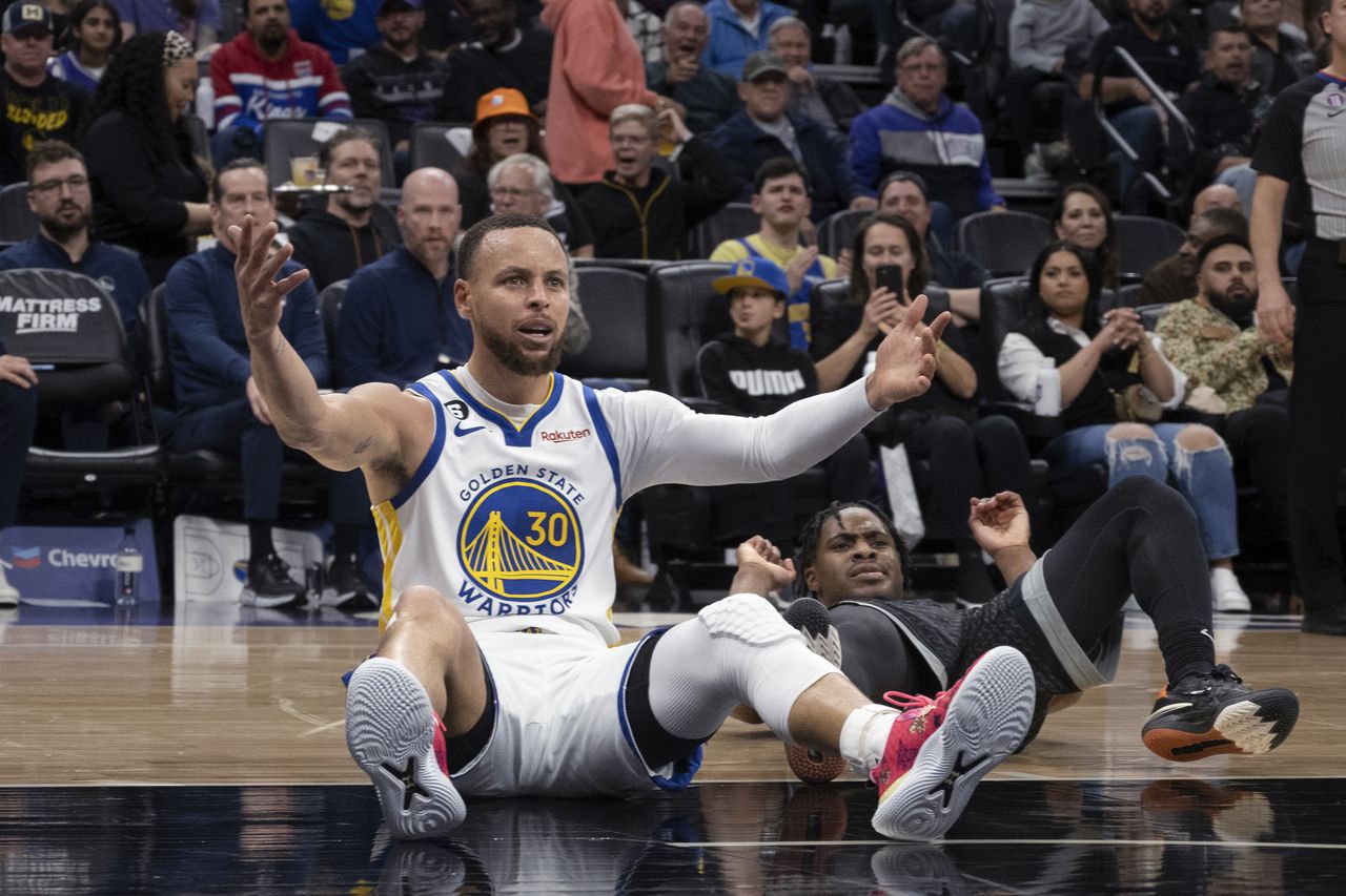 Warriors-Kings Game 5 live stream (4/26): How to watch online, TV, time