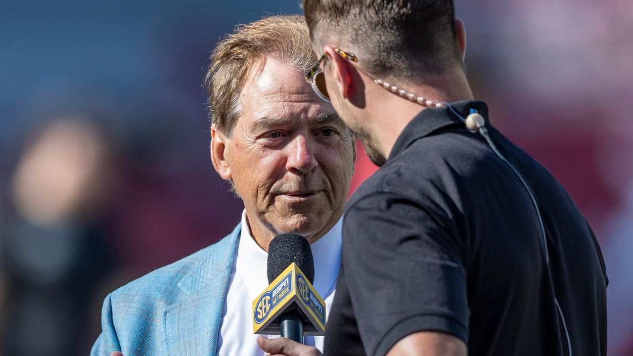 Watch Nick Saban throw out first pitch at Alabama baseball game