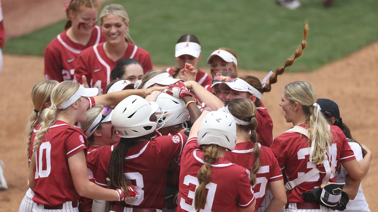 After âtoughest dayâ of Patrick Murphyâs career, Alabama softball aims for trip to WCWS