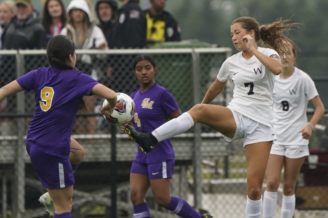 AHSAA soccer: St. James, Westminster-Oak Mountain girls advance