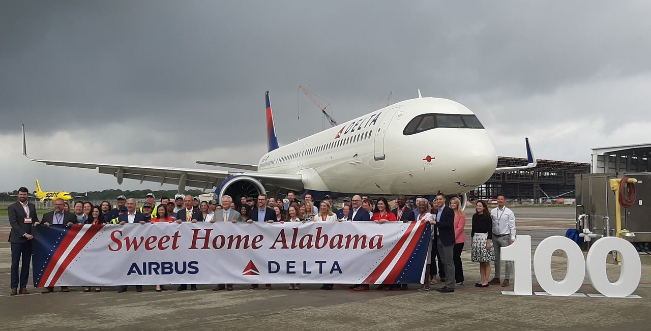 Airbus celebrates delivery of Delta’s 100th Alabama-built A320 jet