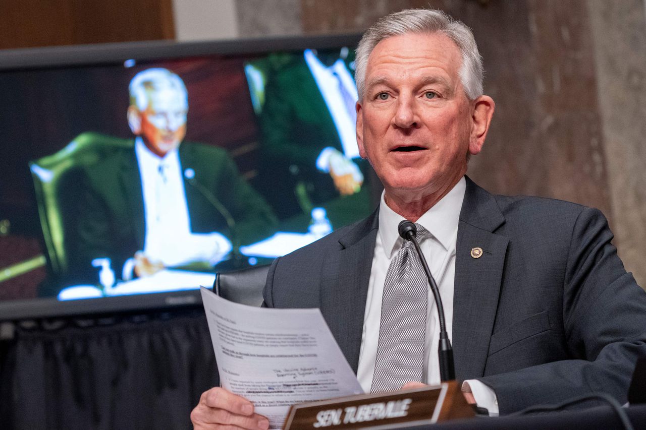 As criticism of âdishearteningâ inner city teacher remarks grows, Tuberville says comments misinterpreted