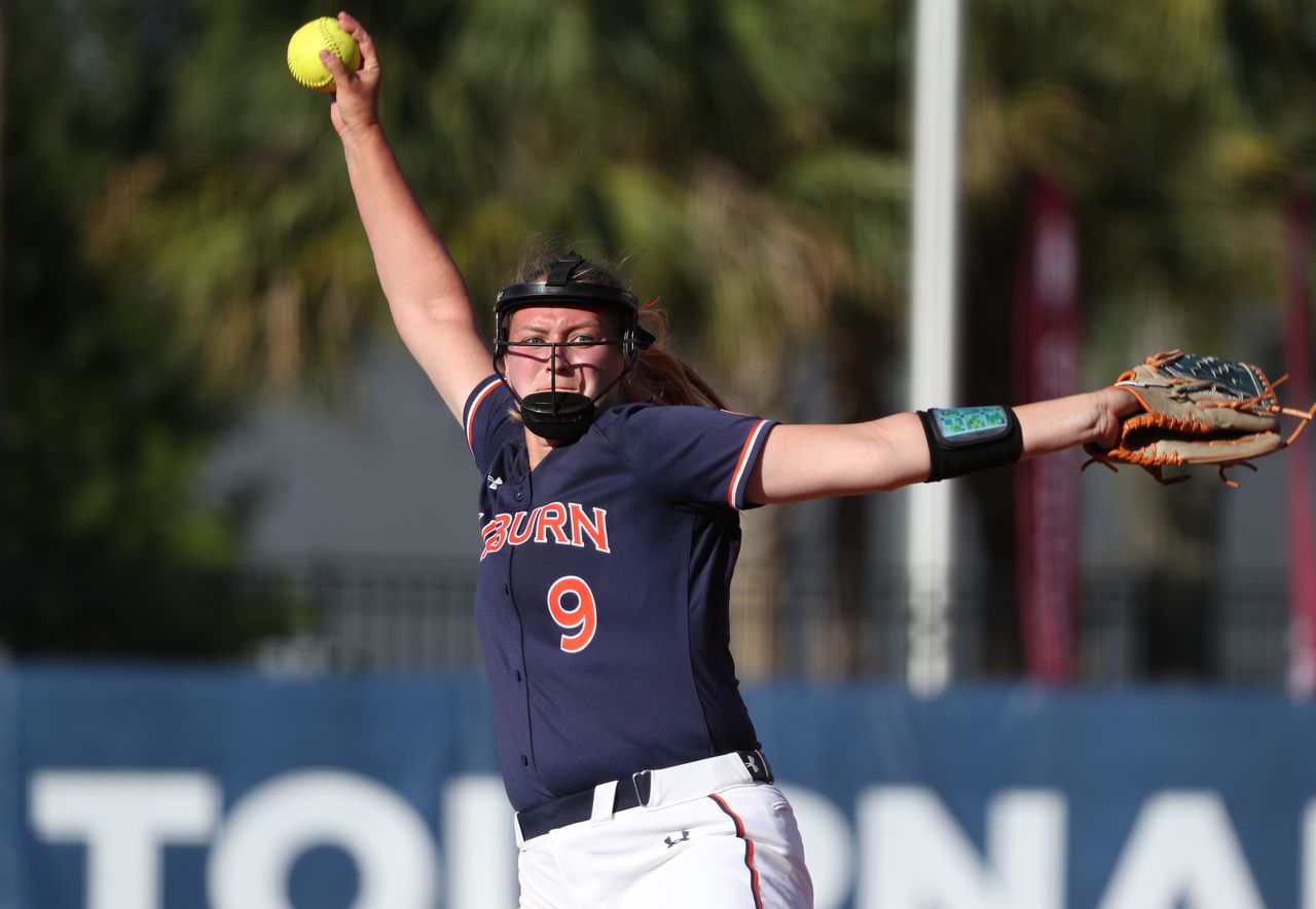 Auburn softball downs Cal State Fullerton 12-2 in opening round of NCAA Tournament