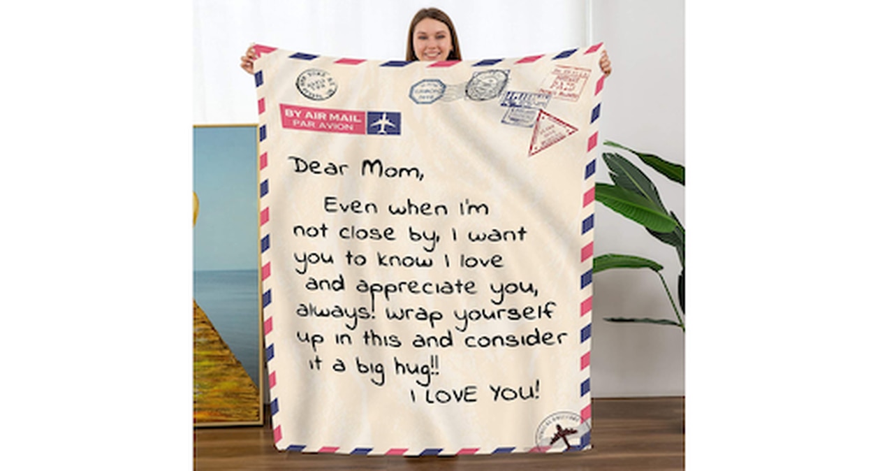 Letter to Mom Throw Blanket