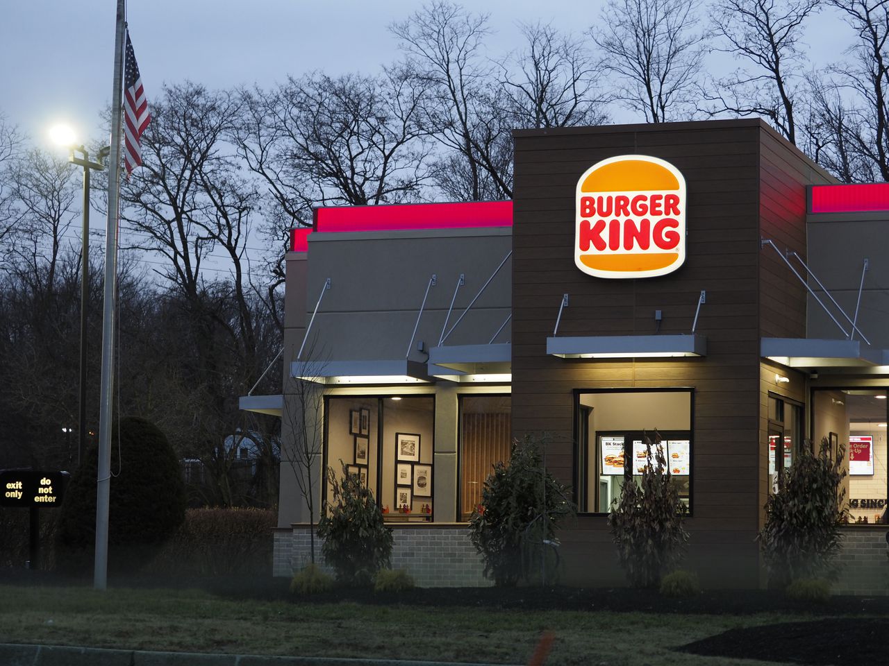 Burger King to close up to 400 locations this year