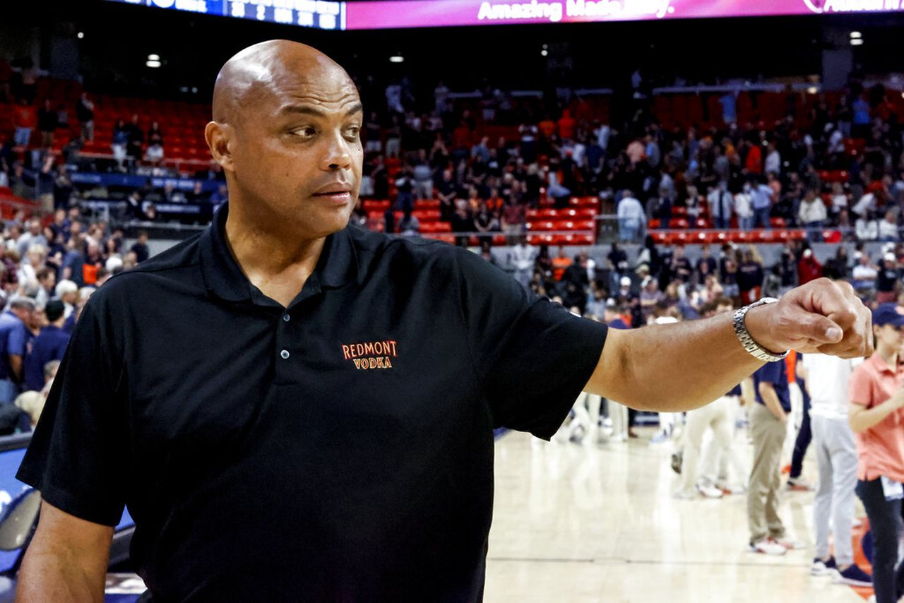 Charles Barkley nominates Hugh Freeze, Paul Finebaum, Bruce Pearl for ALS fist bump challenge