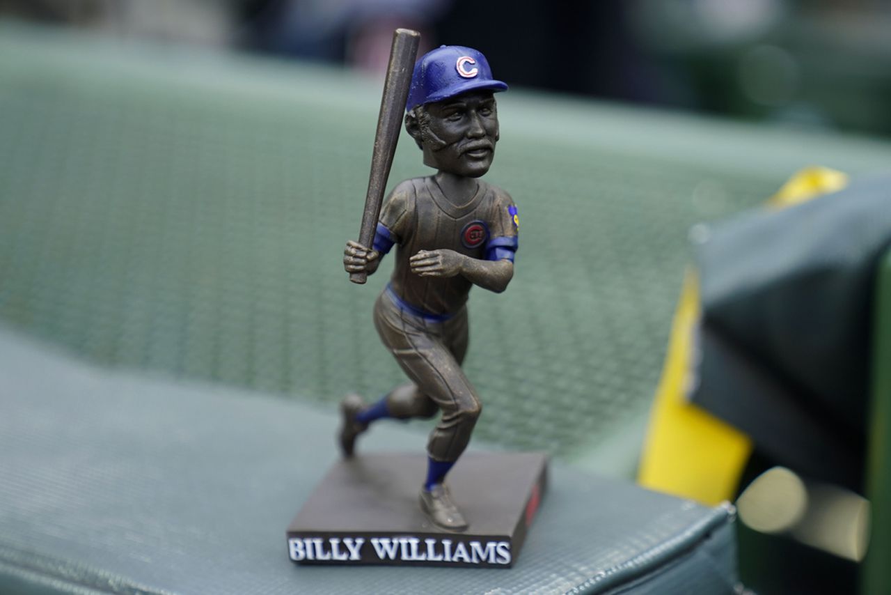 Chicago Cubs make gaffe on Billy Williams bobblehead