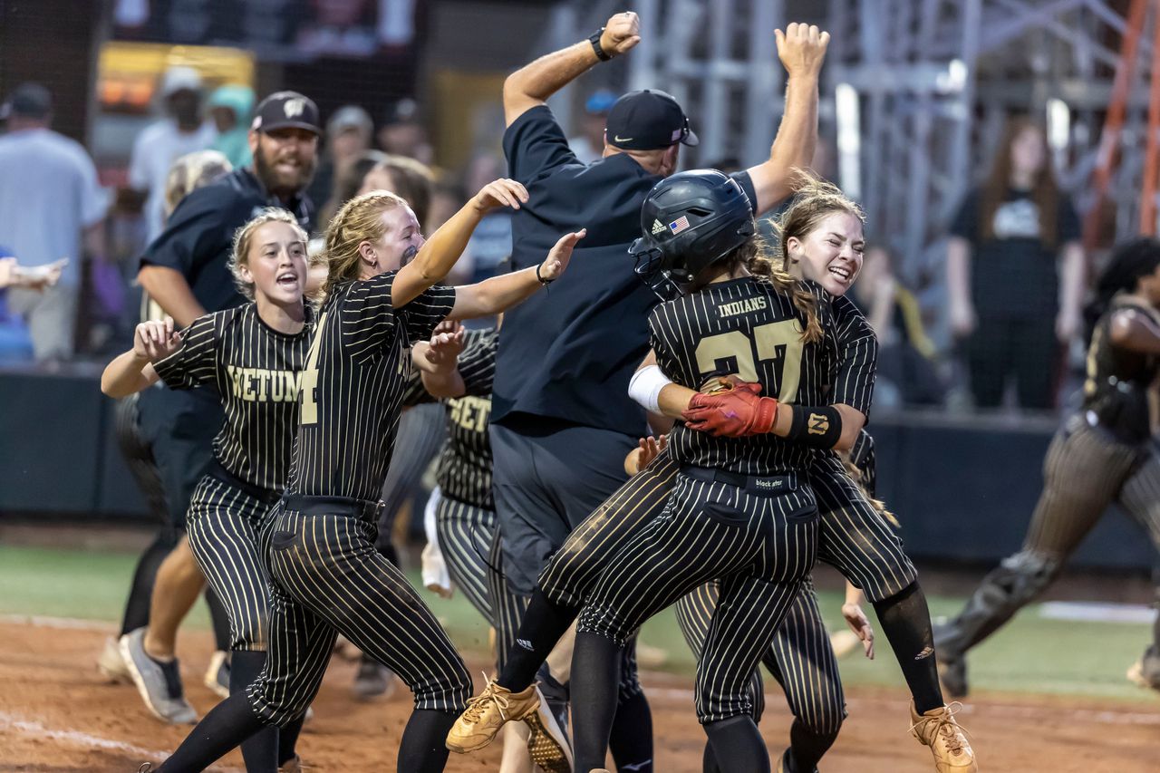 Chloe Taylorâs walk-off single lifts Wetumpka over Athens, Indians win second Class 6A title