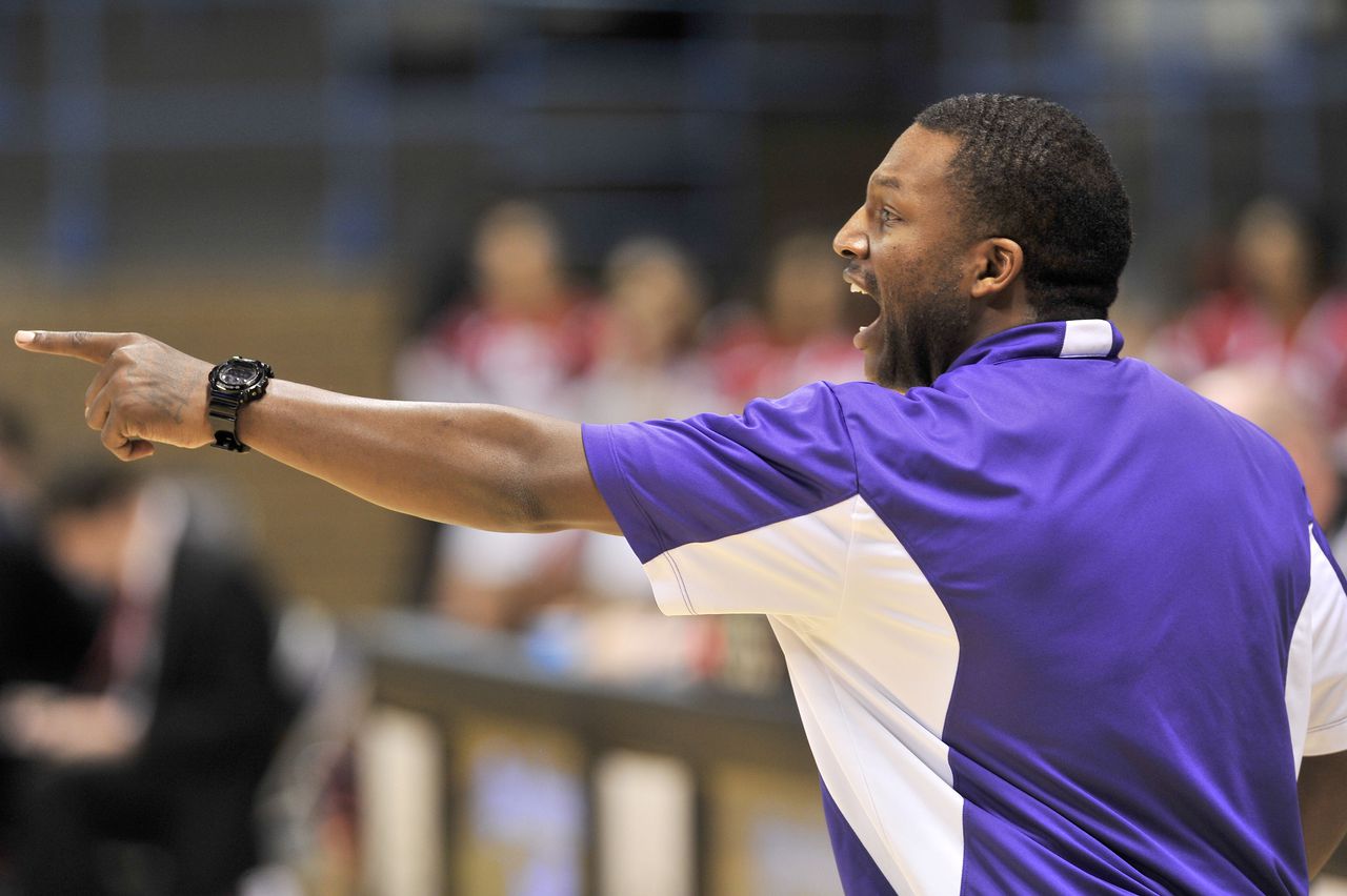 Derrick Williams is new Pleasant Grove basketball coach