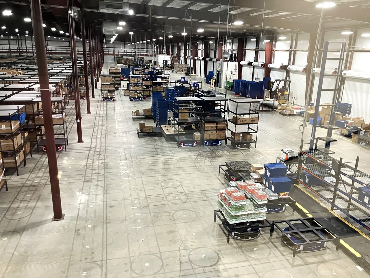 CStormaster robotic warehouse