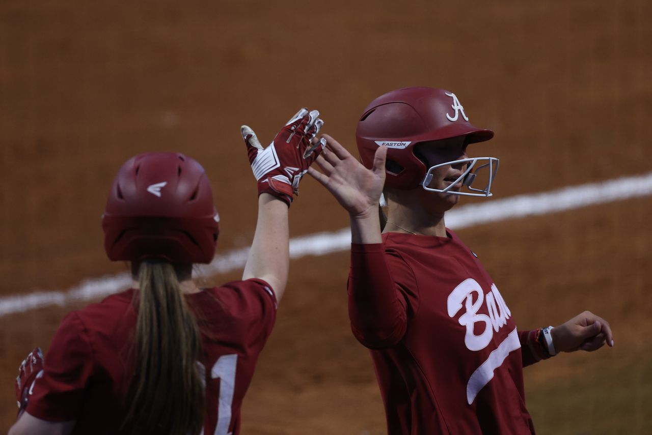 Live updates: Alabama softball begins NCAA regional against LIU