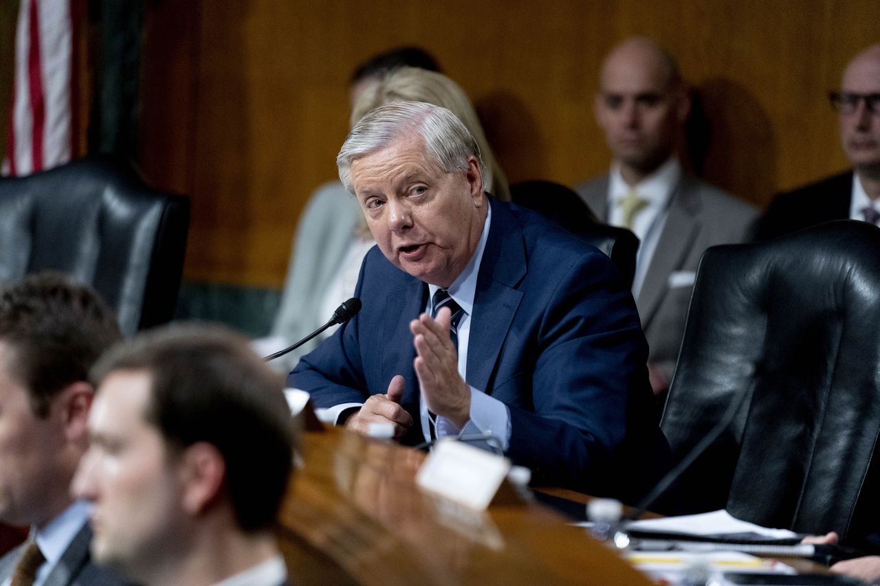 Russia issues arrest warrant for U.S. Sen. Lindsey Graham over Ukraine comments