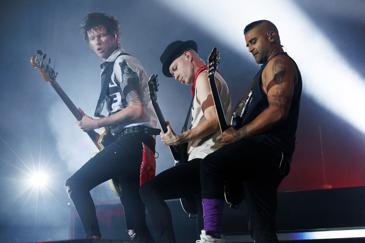 Sum 41 breaking up after 27 years, upcoming album and tour