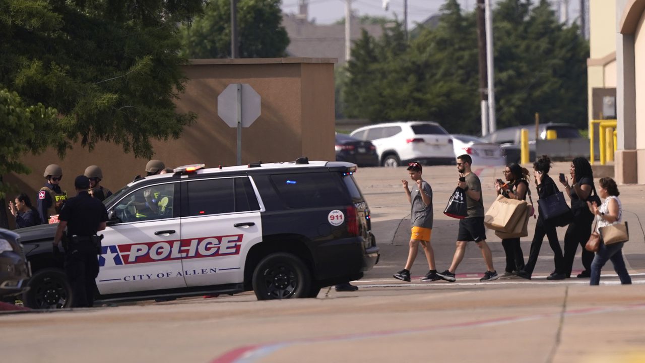 Texas mall shooting suspect identified as 33-year-old man