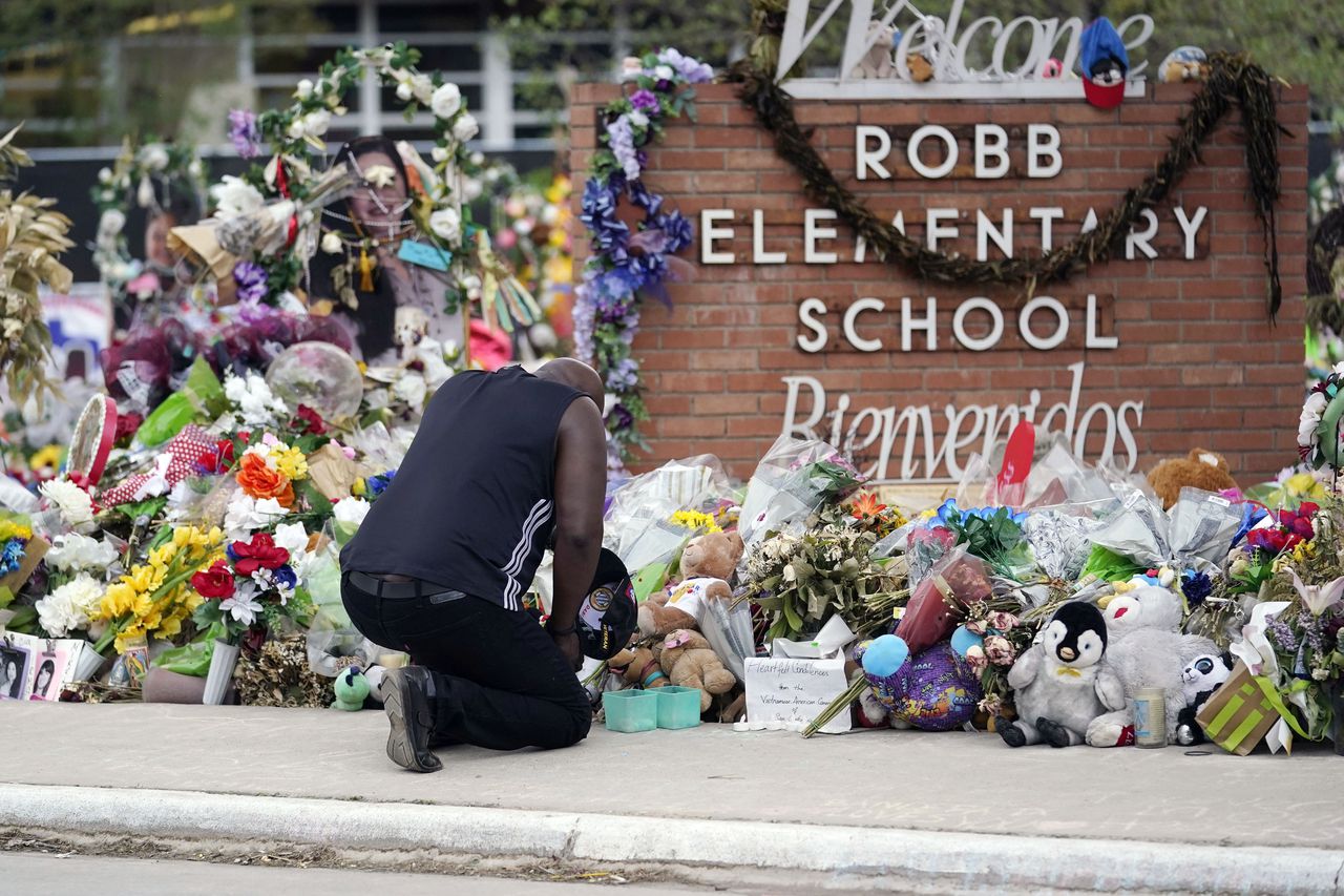 There have been 674 mass shootings since the Robb Elementary School Shooting