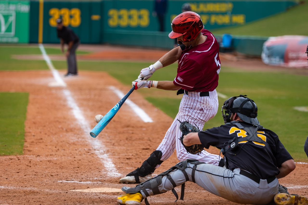 Troy baseball rallies for 10-9 victory over App State