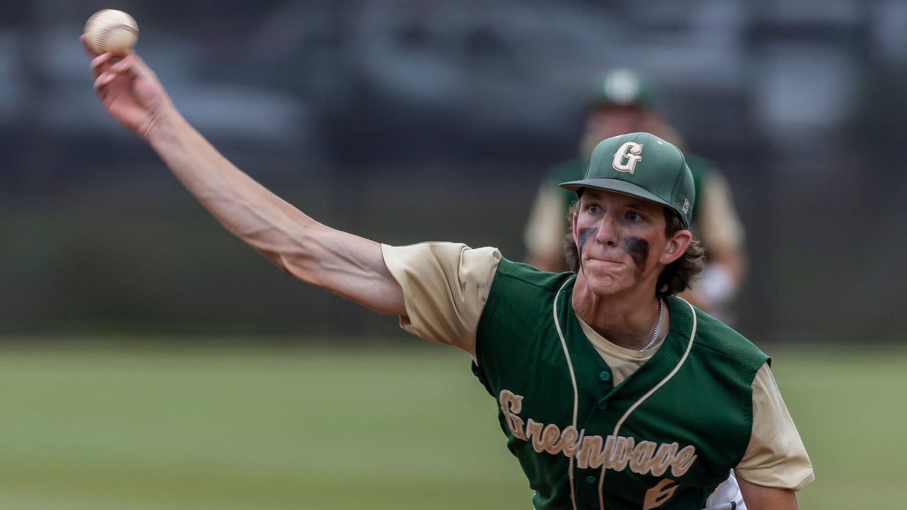 Vestavia Hills, Gordo grab dramatic Game 1 baseball wins