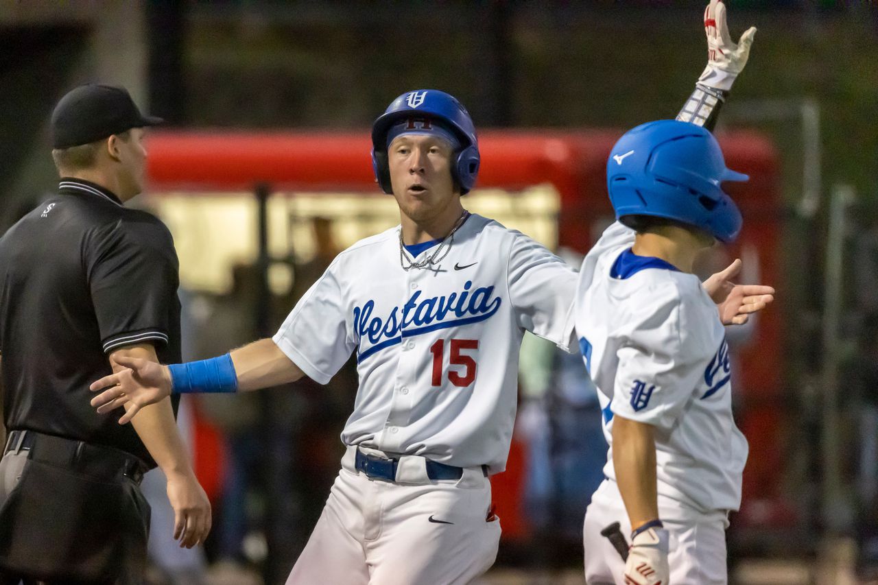 Vestavia Hills sweeps Spain Park in second round battle of top 5 teams