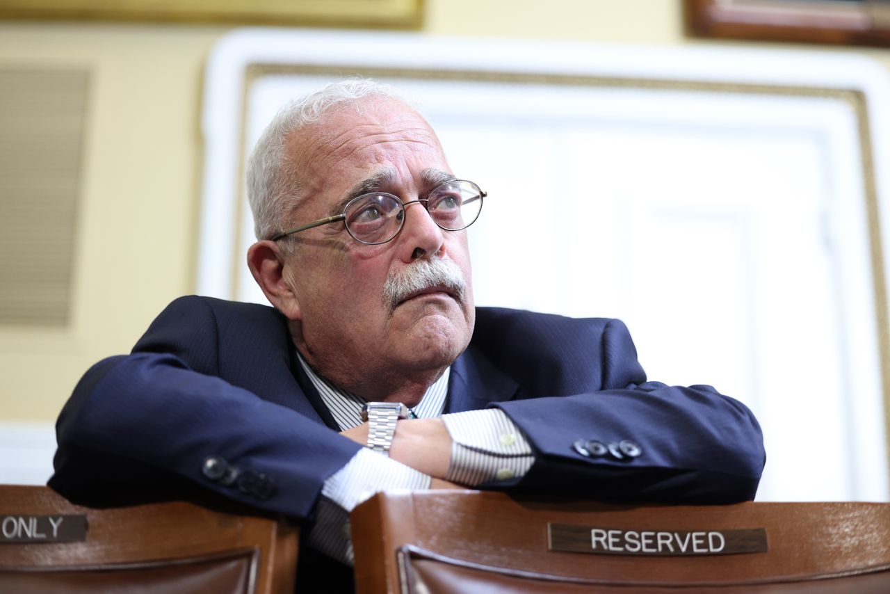 Virginia Congressman Gerry Connollyâs staffers attacked by man with baseball bat