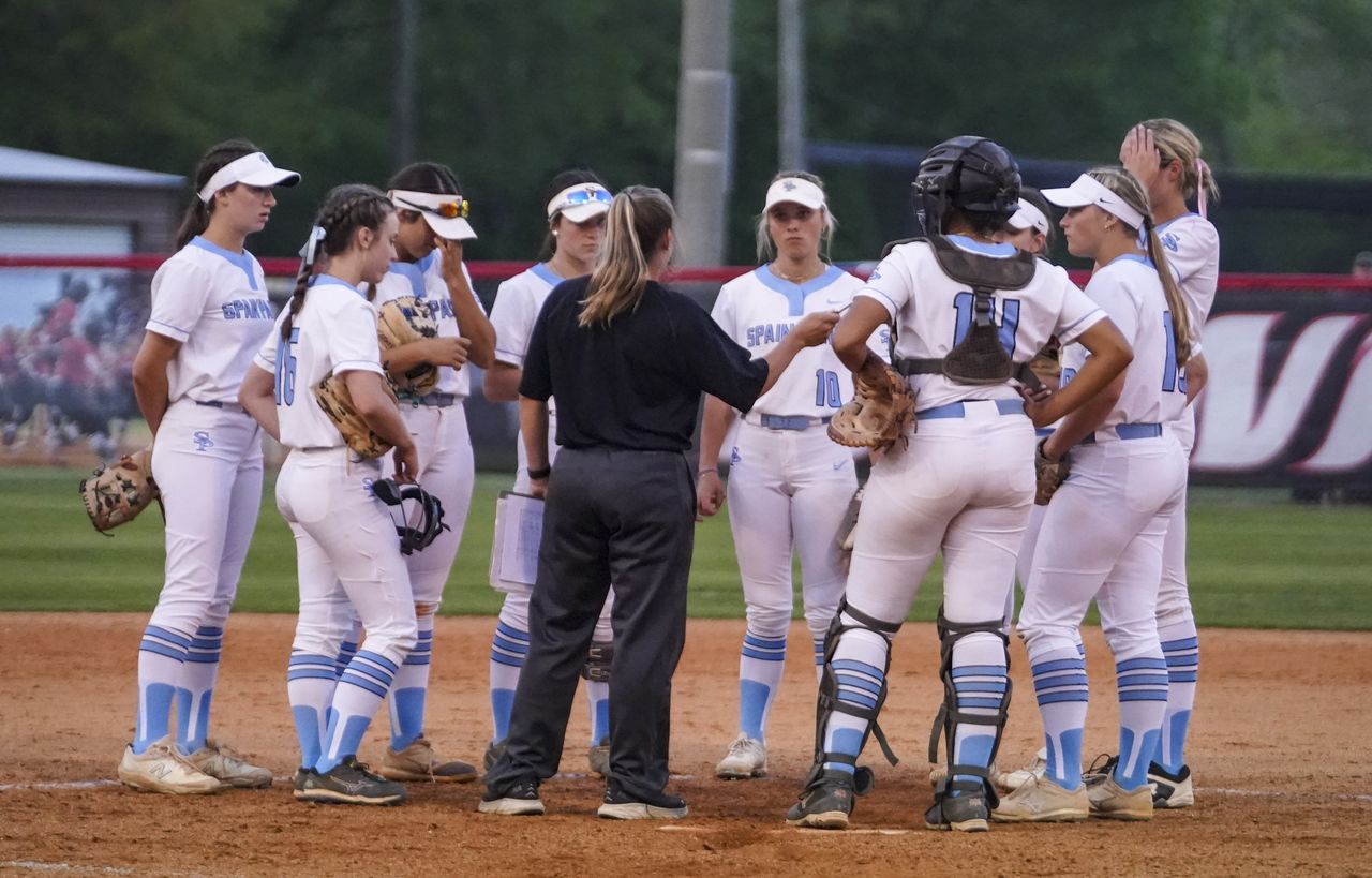 Wednesday AHSAA area softball roundup: Spain Park gets dramatic win