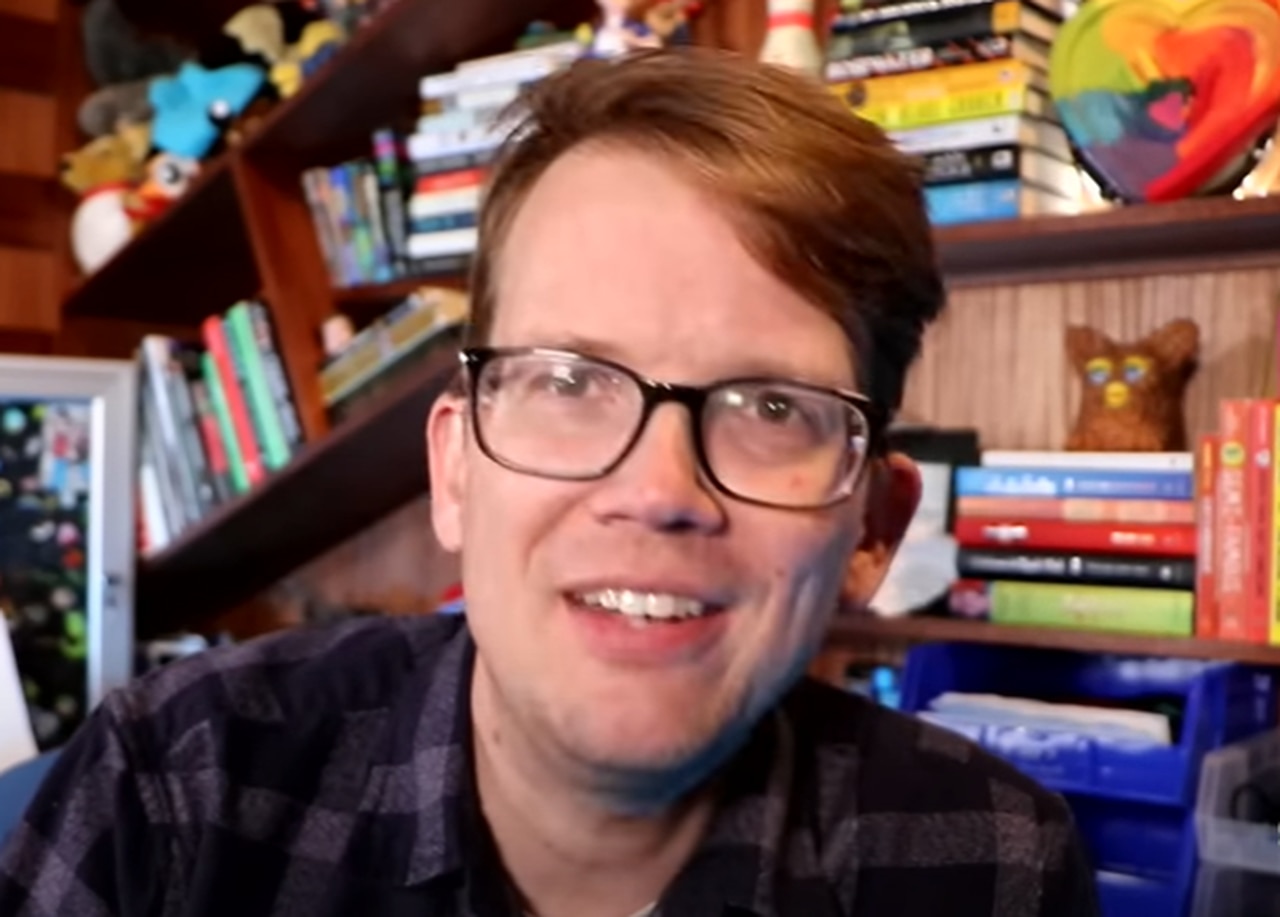 YouTube star Hank Green announces cancer diagnosis