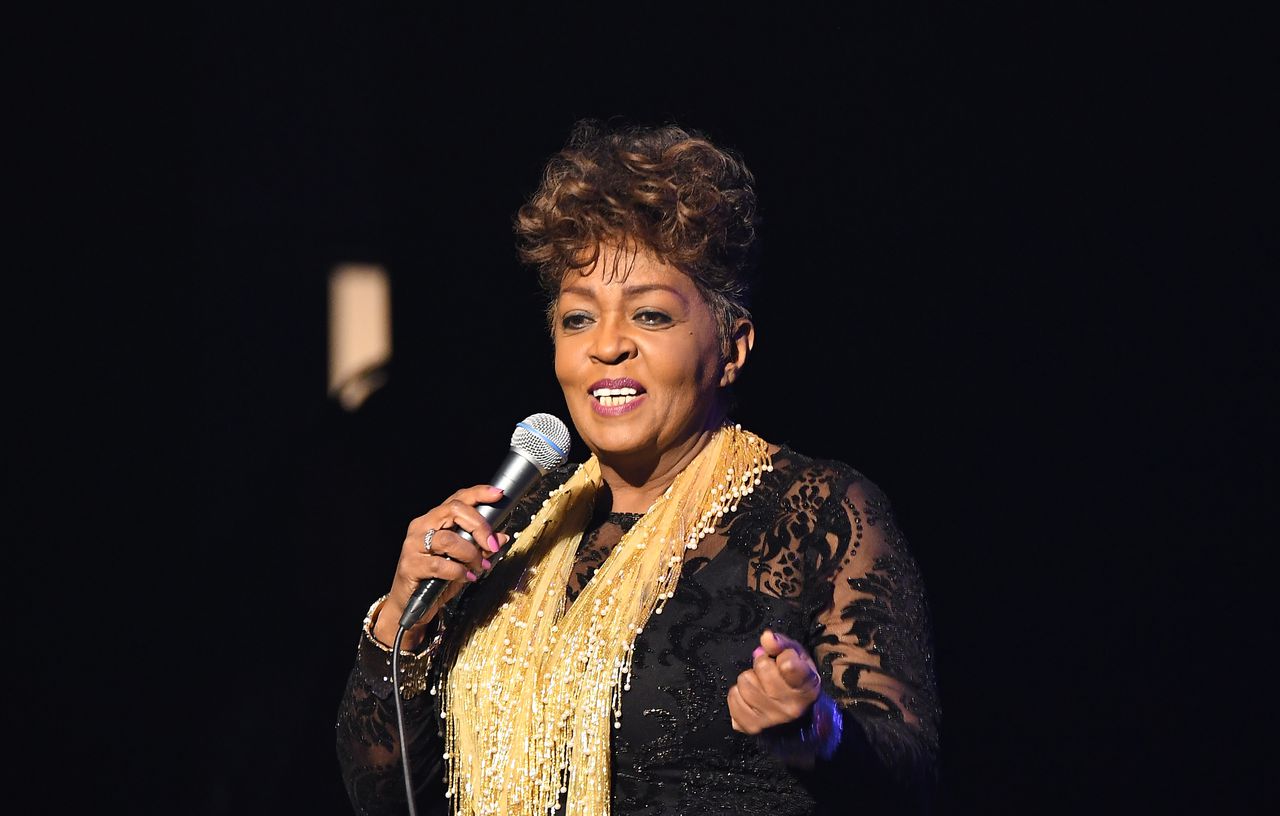 Anita Baker drops Babyface from Songstress Tour after Twitter feud