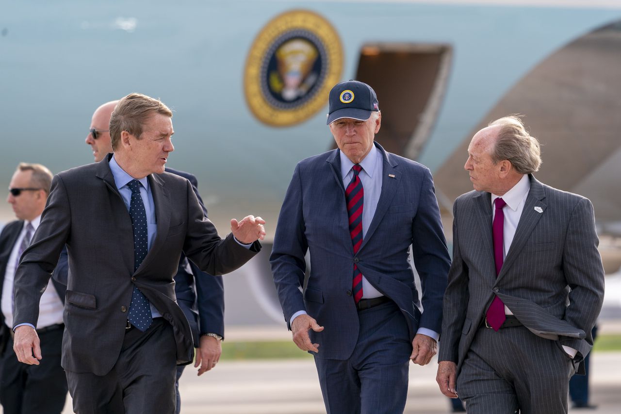 Biden speaks to thousands in Colorado, doesnât mention Space Command HQ