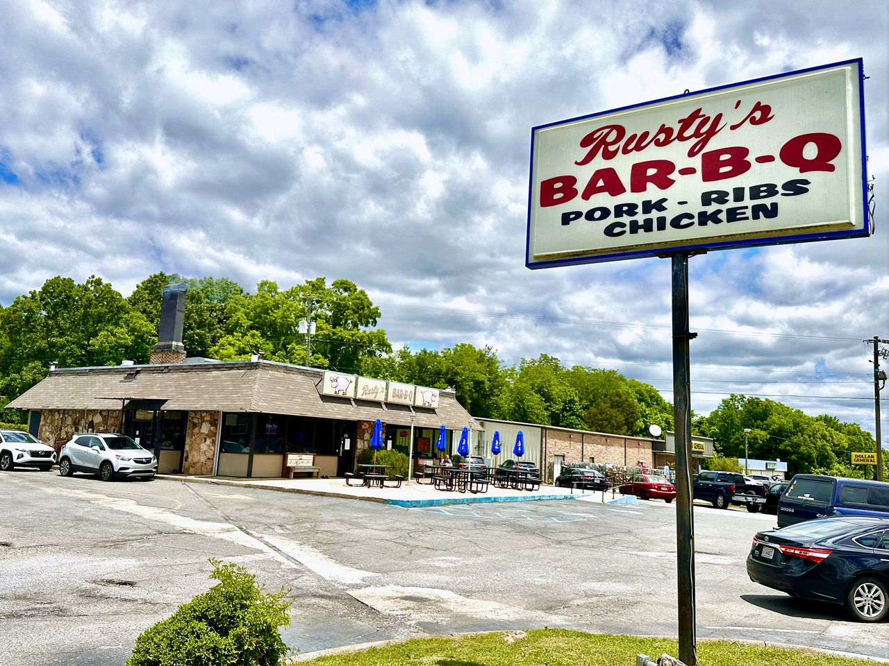 Rusty's Bar-B-Q in Leeds, Ala.