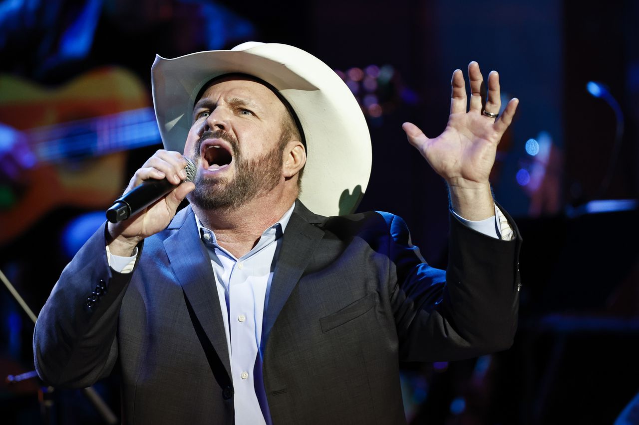 Garth Brooks wants a Chris Gaines revival after 20 years