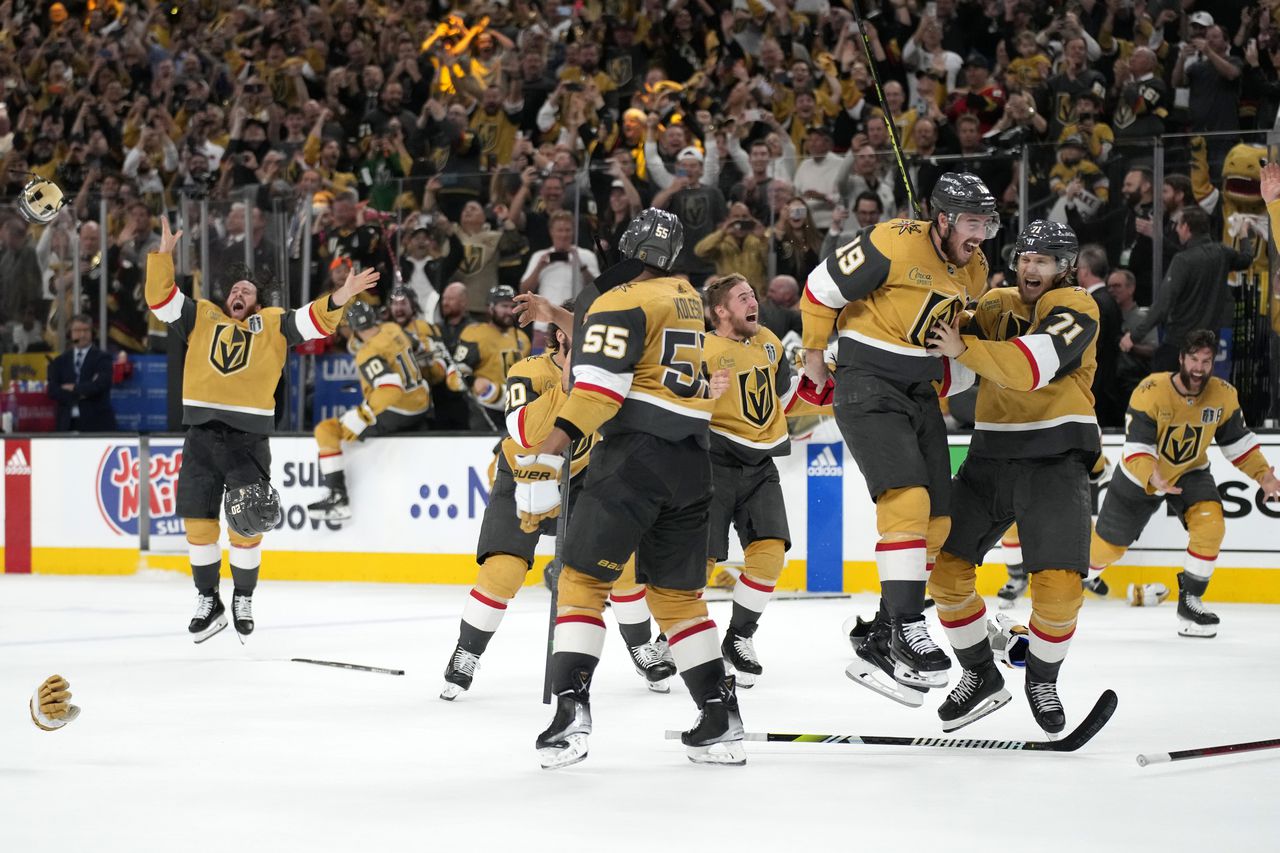 Golden Knights blast Panthers 9-3 in Game 5 to capture first Stanley Cup title