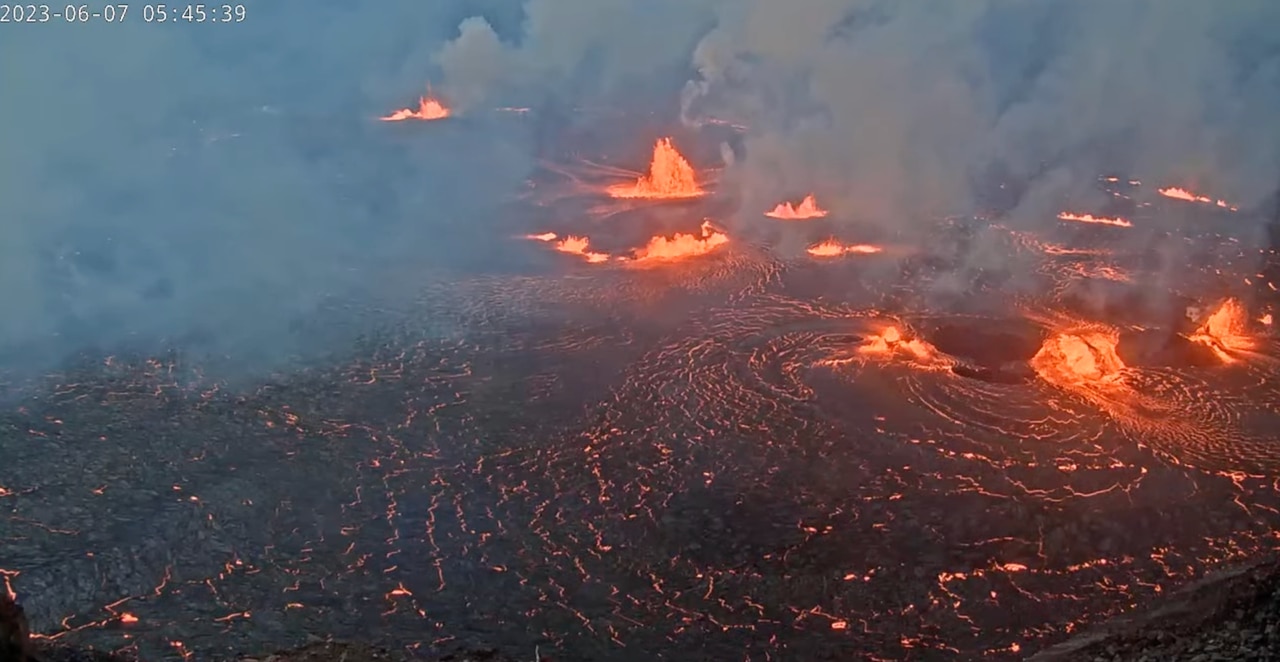 Hawaiiâs Kilauea volcano erupted: Watch live video